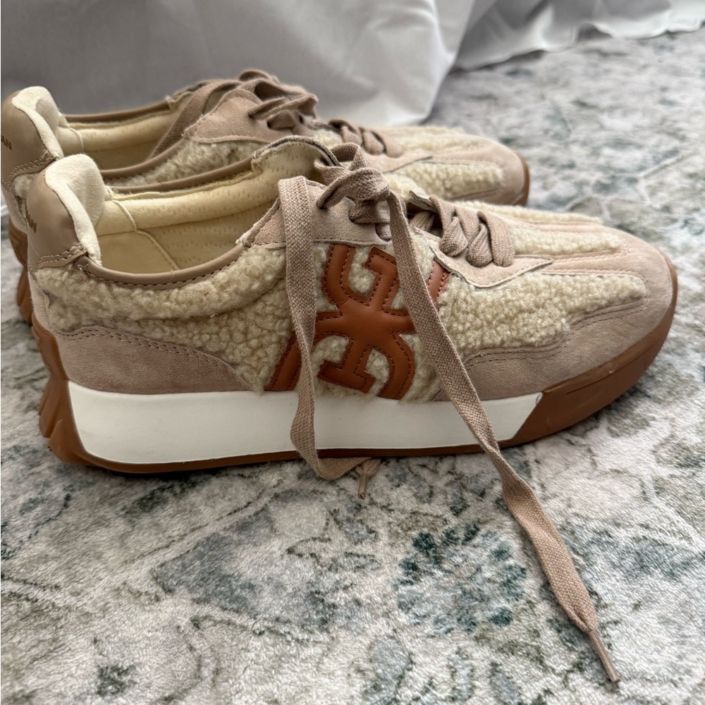 Sam Edelman Sneakers